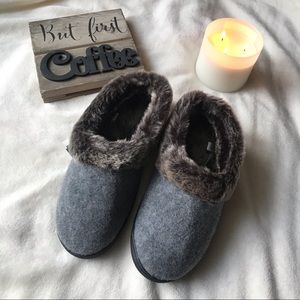 Indoor/Outdoor Acorns